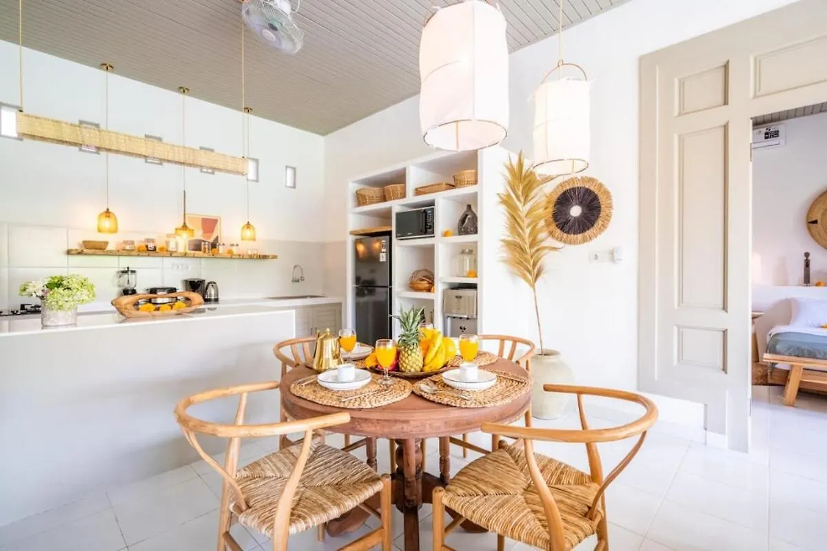 Charming Villa 2 Bedrooms In Seminyak